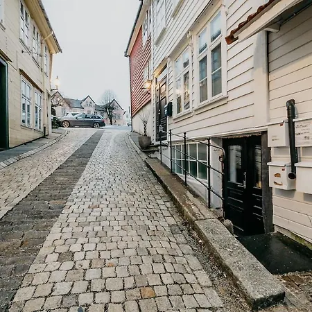 Basement * Bergen